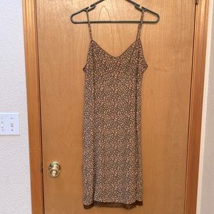 Beautiful floral Old Navy Dress. Size 6